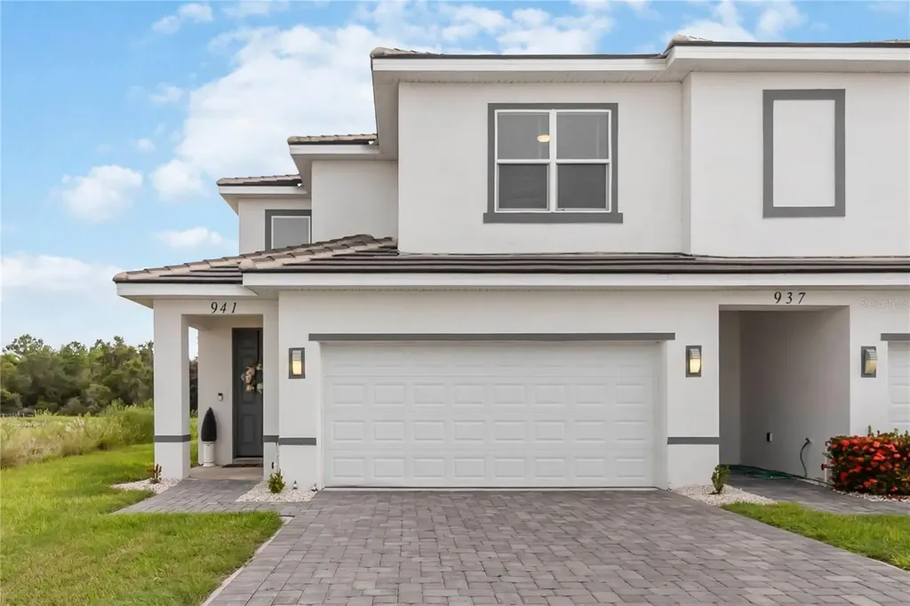 941 Centaury Drive Kissimmee FL 34759