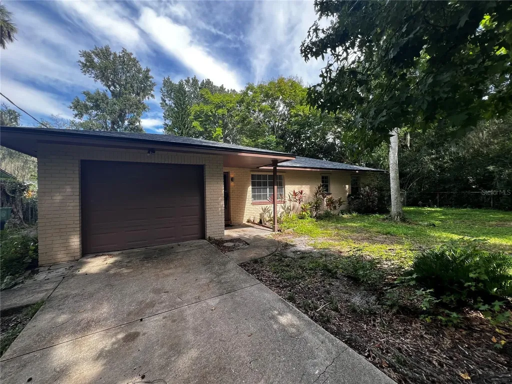 1175 Dal Maso Drive Daytona Beach FL 32117