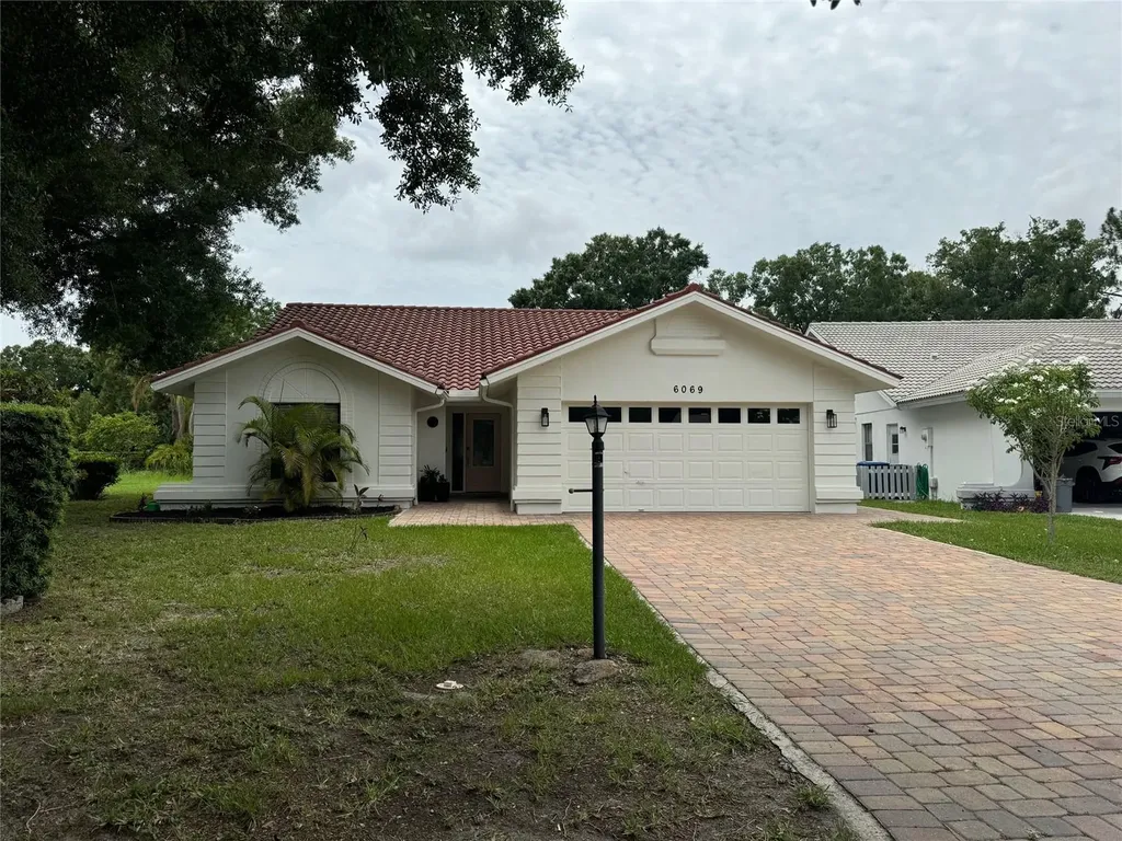 6069 Marella Court Sarasota FL 34243