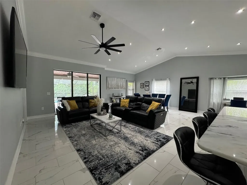 6069 Marella Court Sarasota FL 34243