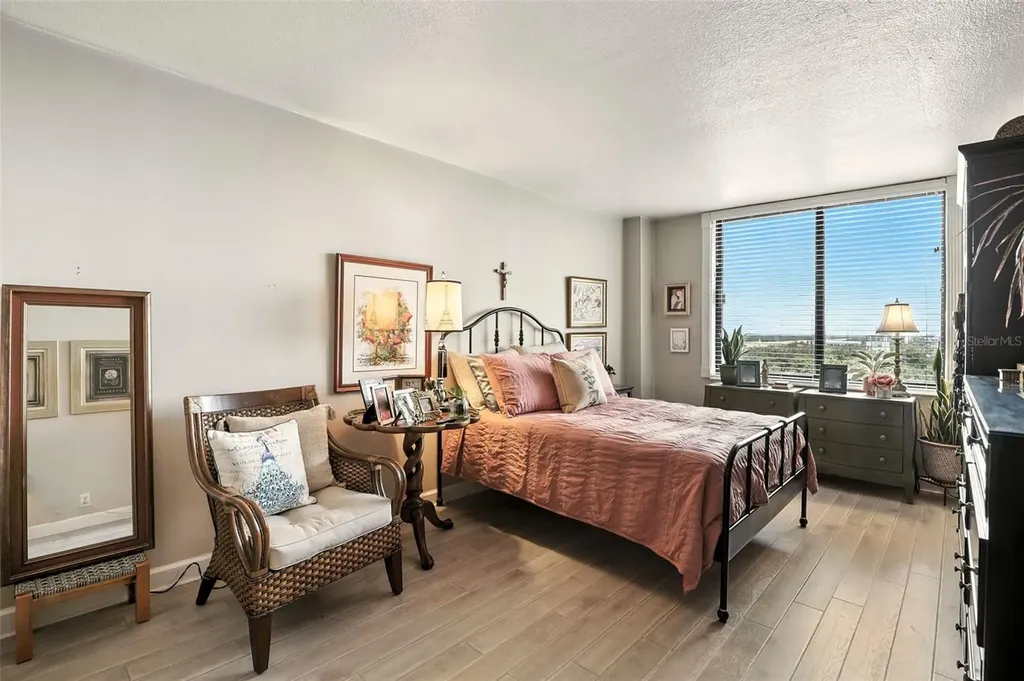 400 E Colonial Drive Orlando FL 32803