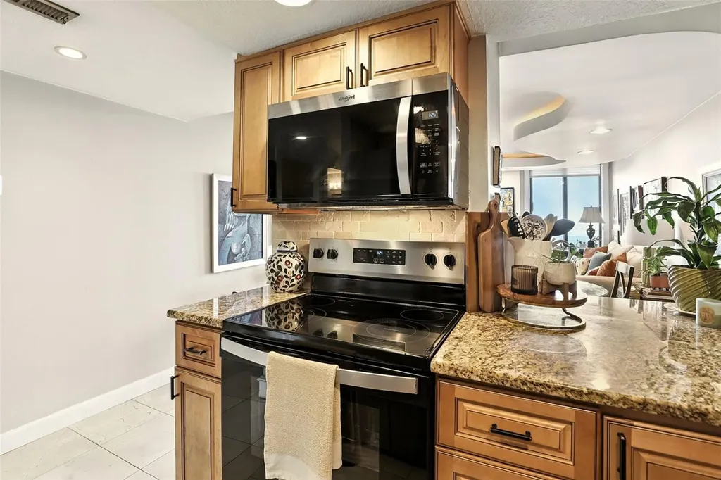 400 E Colonial Drive Orlando FL 32803