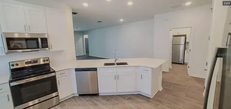 407 Three Oaks Drive Edgewater FL 32141