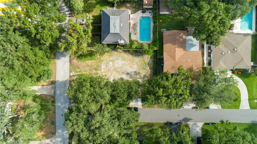 2310 S Hesperides Street Tampa FL 33629