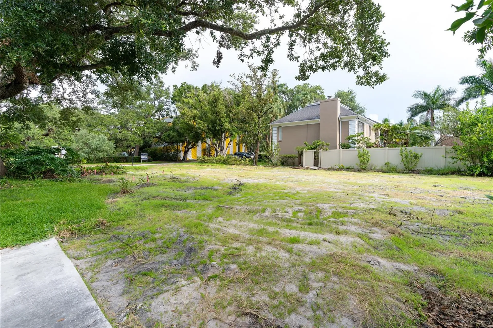 2310 S Hesperides Street Tampa FL 33629