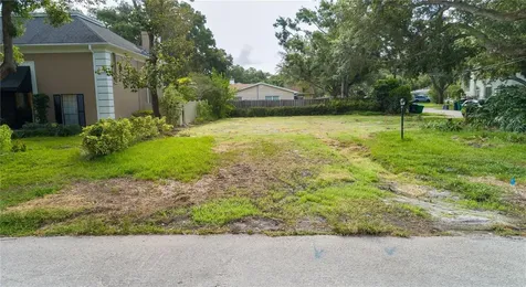 2310 S Hesperides Street Tampa FL 33629