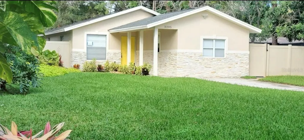 2205 Calexico Way S St Petersburg FL 33712