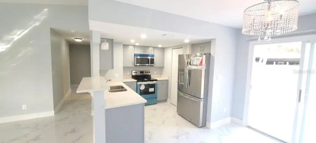 2205 Calexico Way S St Petersburg FL 33712