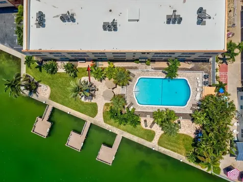 10265 Gulf Boulevard Treasure Island FL 33706