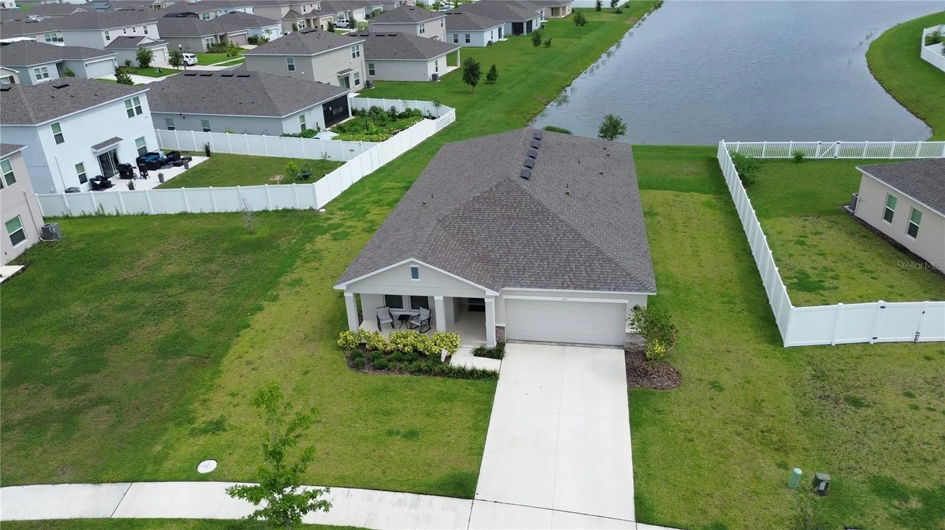 121 Citrine Loop Kissimmee FL 34758
