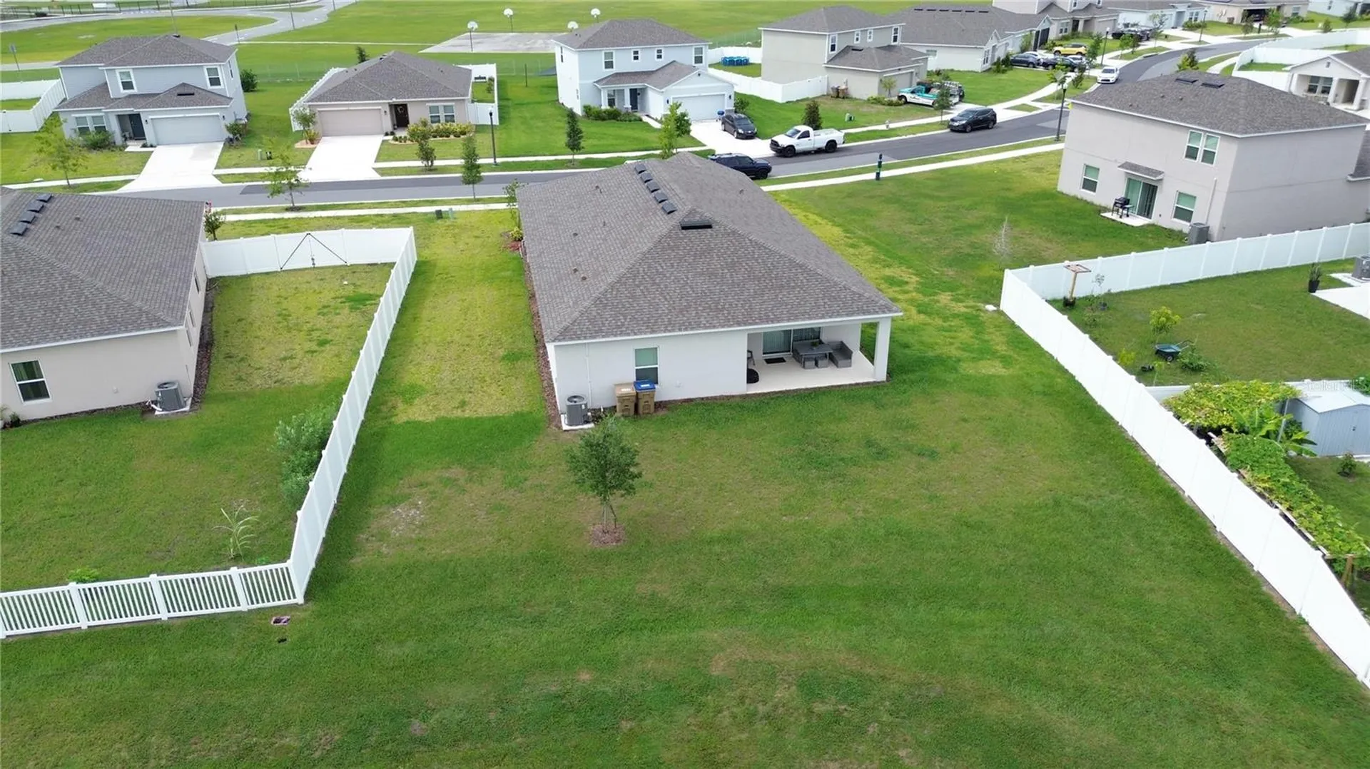 121 Citrine Loop Kissimmee FL 34758