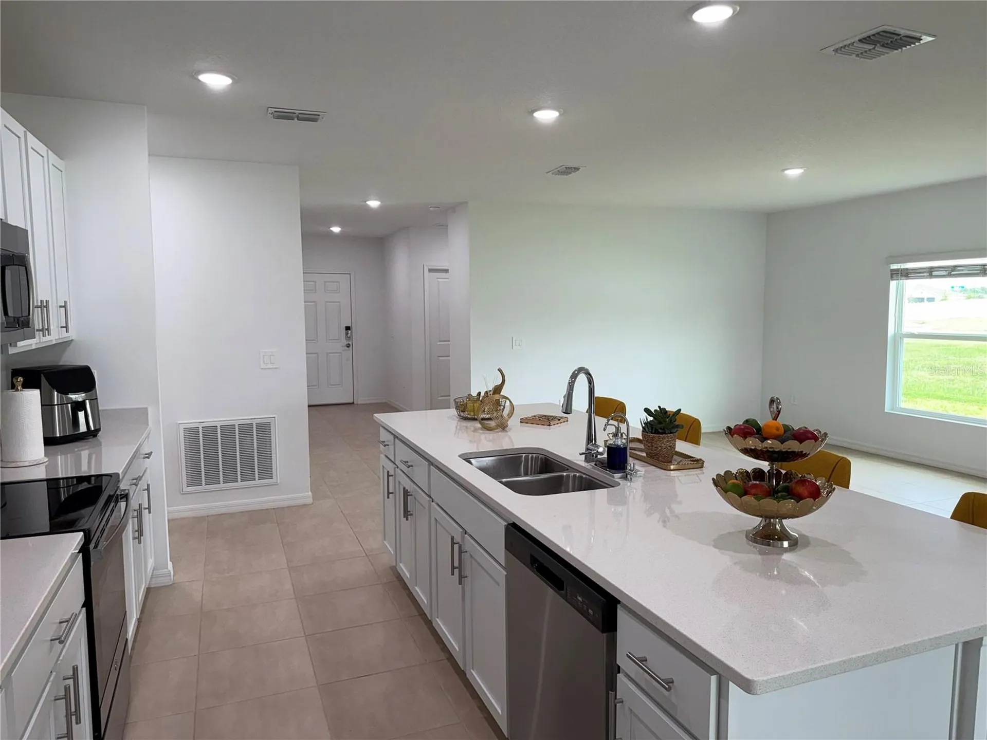 121 Citrine Loop Kissimmee FL 34758