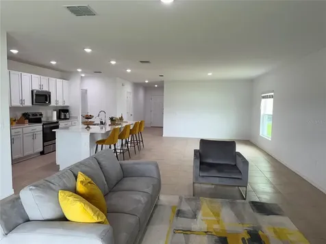 121 Citrine Loop Kissimmee FL 34758