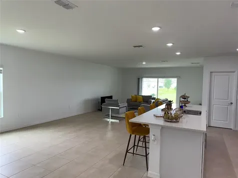 121 Citrine Loop Kissimmee FL 34758