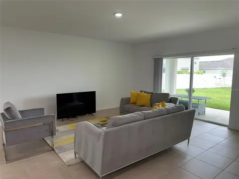 121 Citrine Loop Kissimmee FL 34758