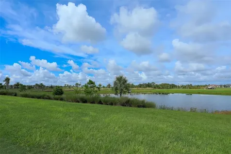 5507 Palmer Circle Bradenton FL 34211