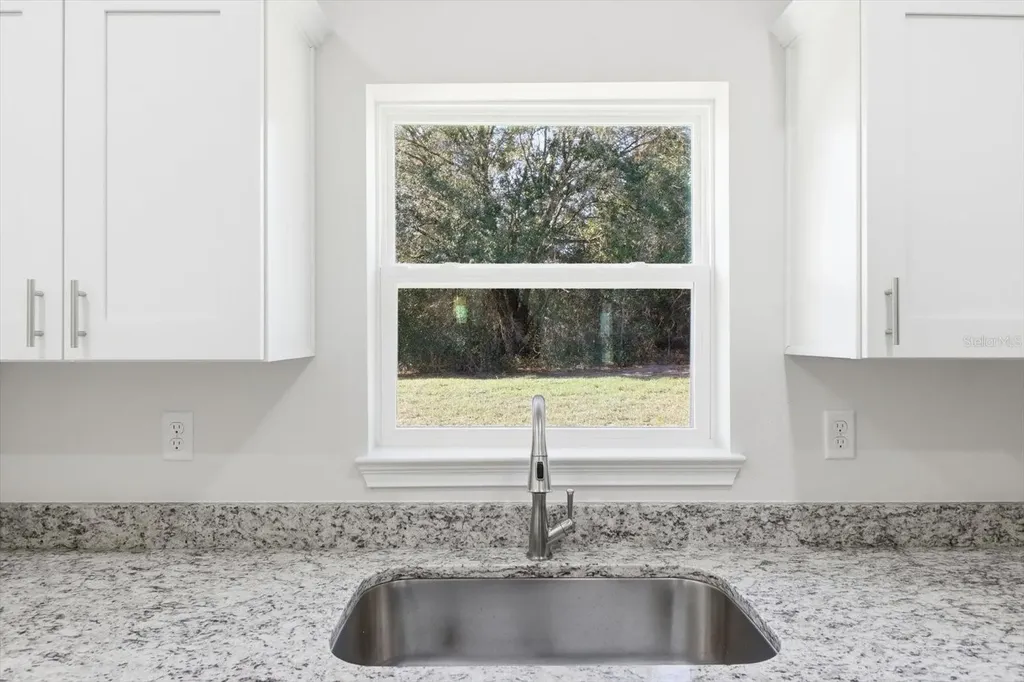 8512 N Garland Way Dunnellon FL 34434