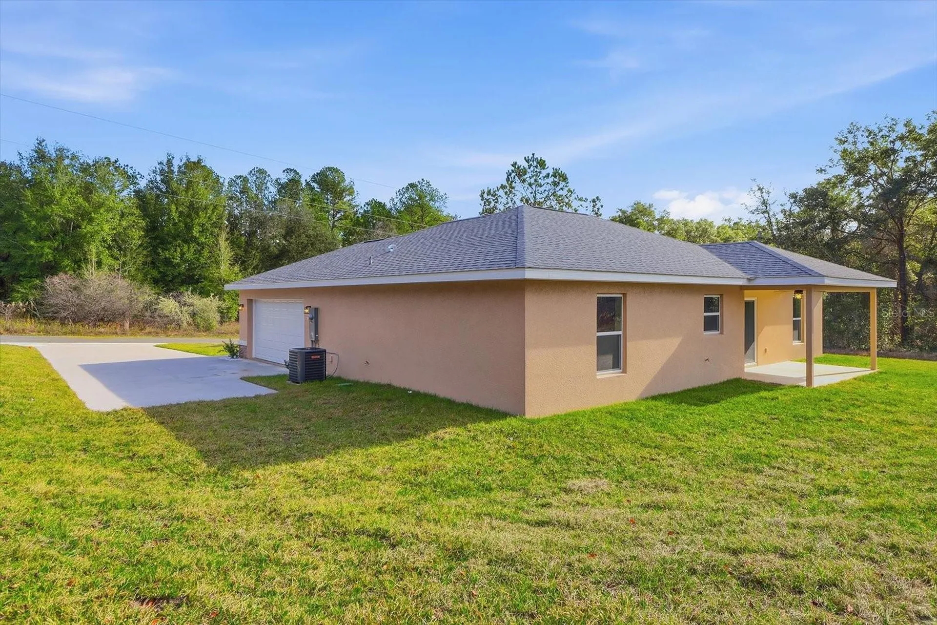8512 N Garland Way Dunnellon FL 34434