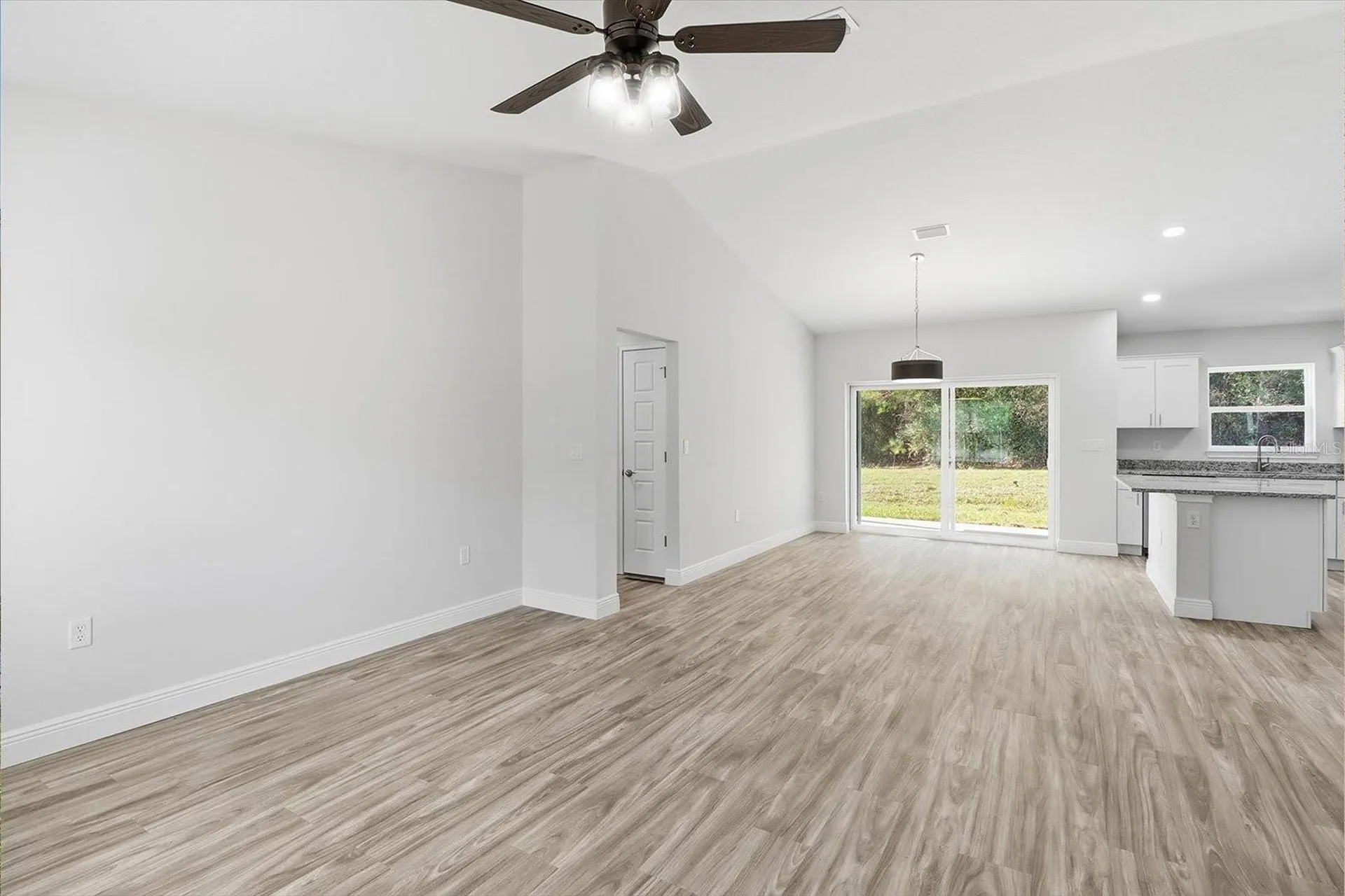 8512 N Garland Way Dunnellon FL 34434