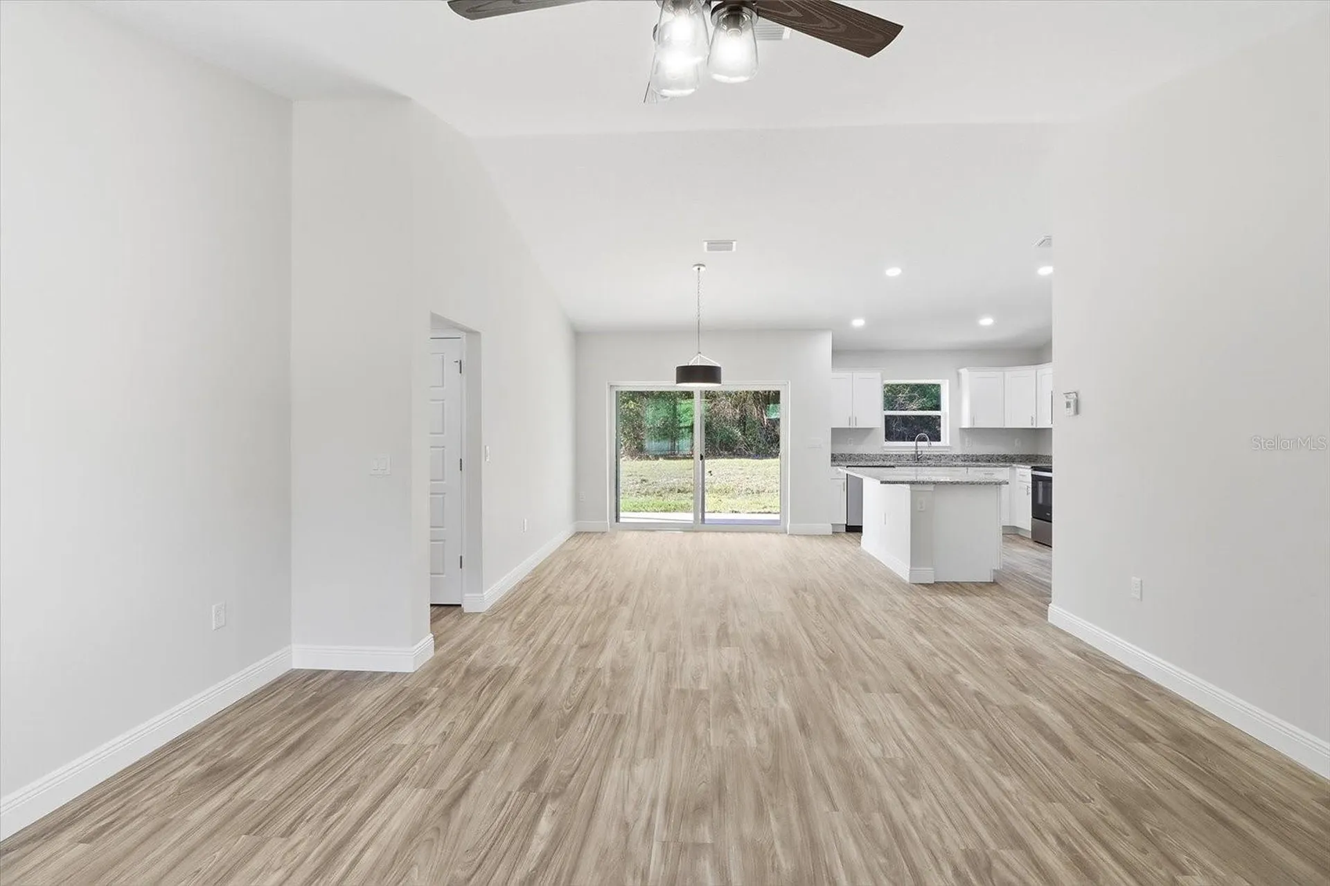 8512 N Garland Way Dunnellon FL 34434