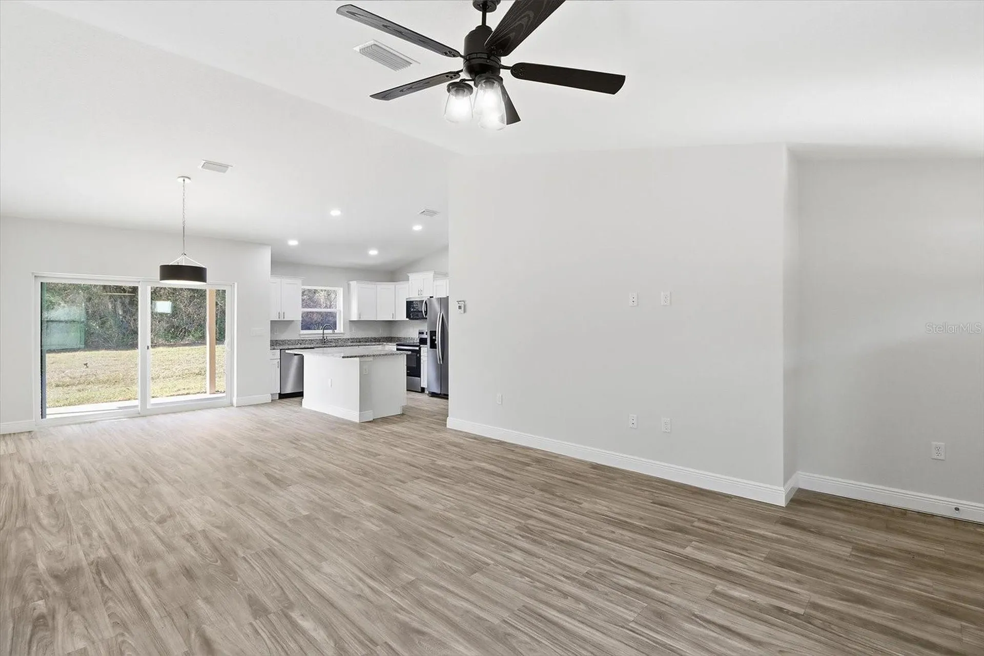 8512 N Garland Way Dunnellon FL 34434