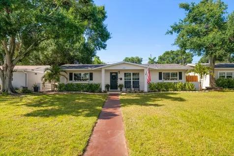652 42nd Avenue NE St Petersburg FL 33703