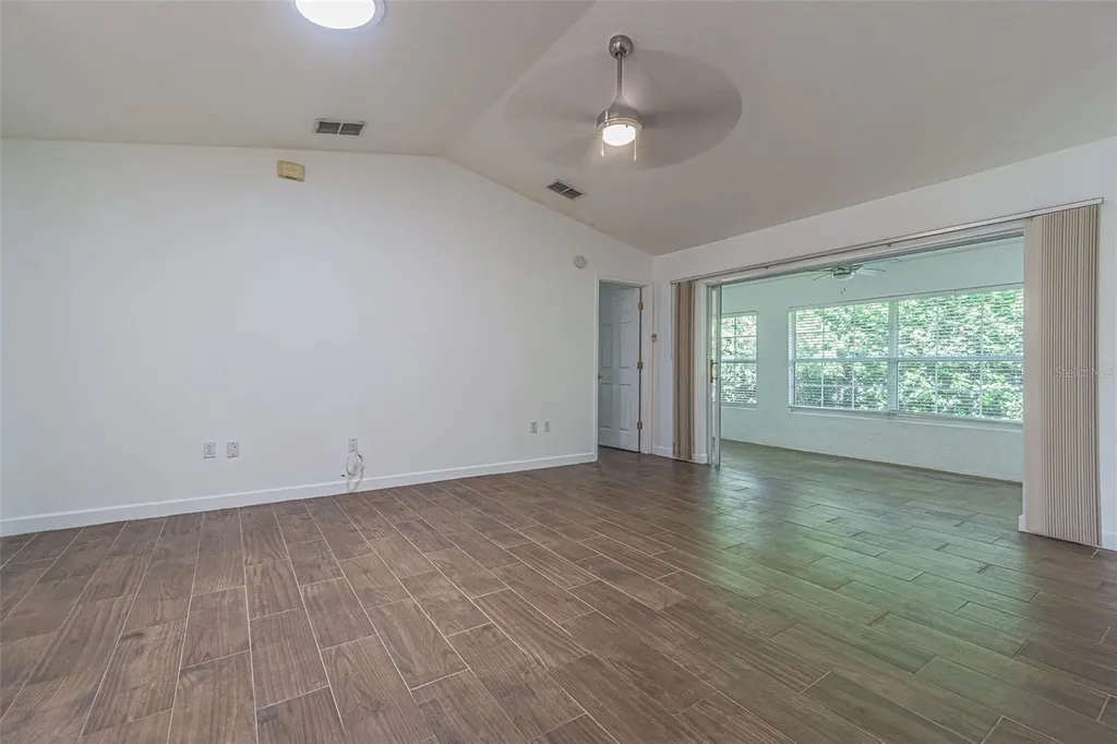 11027 Dormie Drive San Antonio FL 33576