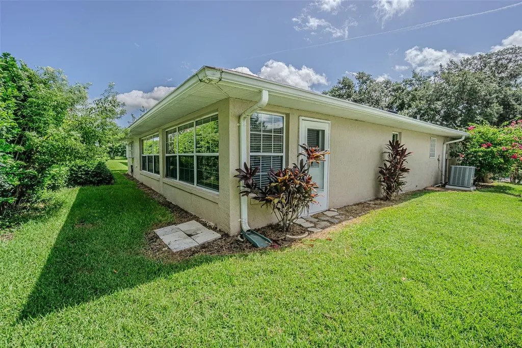 11027 Dormie Drive San Antonio FL 33576