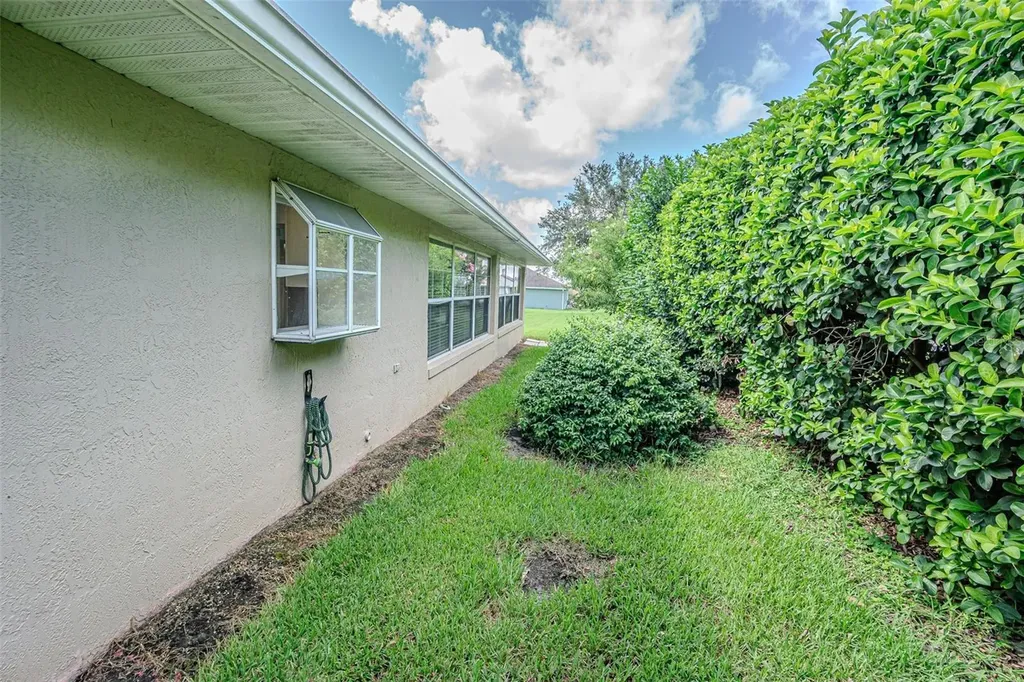 11027 Dormie Drive San Antonio FL 33576