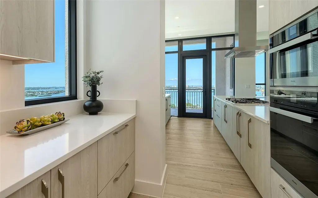 33 S Palm Avenue Sarasota FL 34236