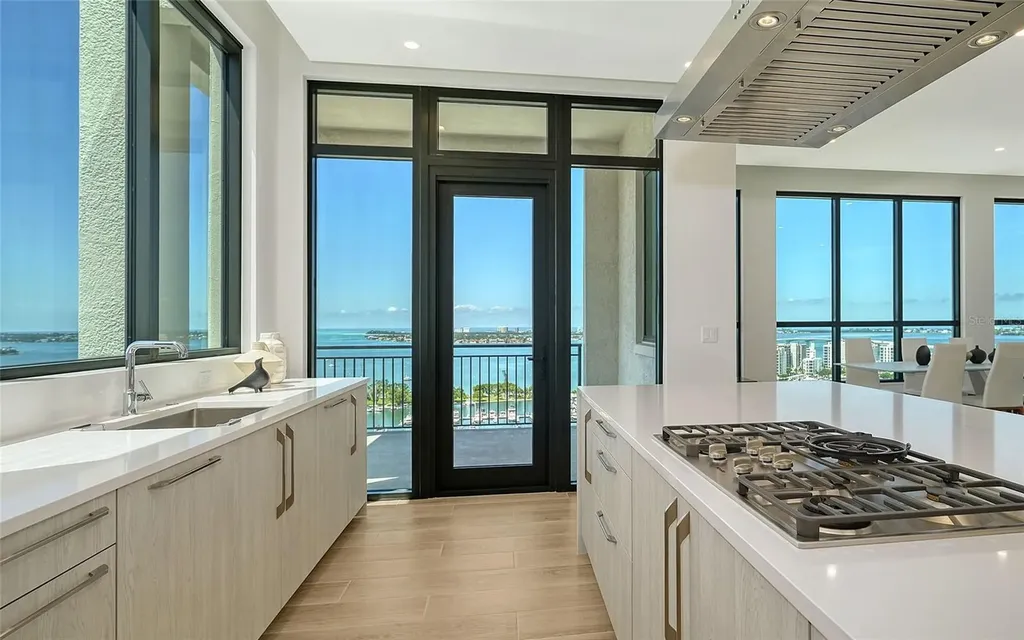 33 S Palm Avenue Sarasota FL 34236