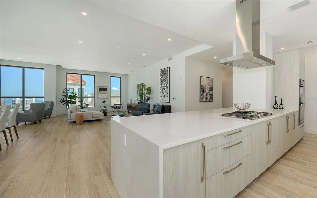 33 S Palm Avenue Sarasota FL 34236