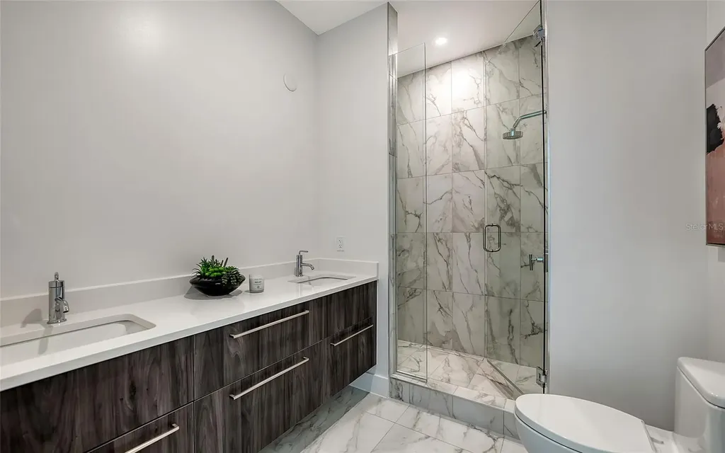 33 S Palm Avenue Sarasota FL 34236