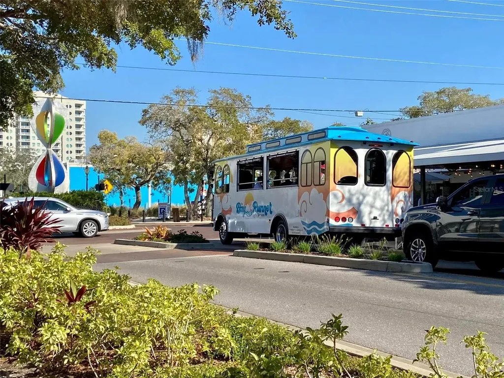 33 S Palm Avenue Sarasota FL 34236