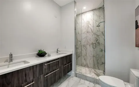 33 S Palm Avenue Sarasota FL 34236
