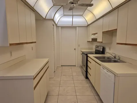 1306 Golfview Drive Tarpon Springs FL 34689