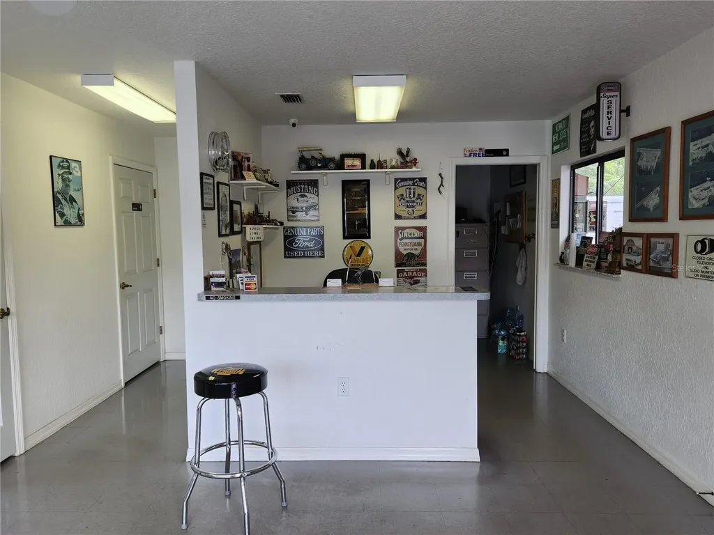 8415 Cortez Boulevard Weeki Wachee FL 34607