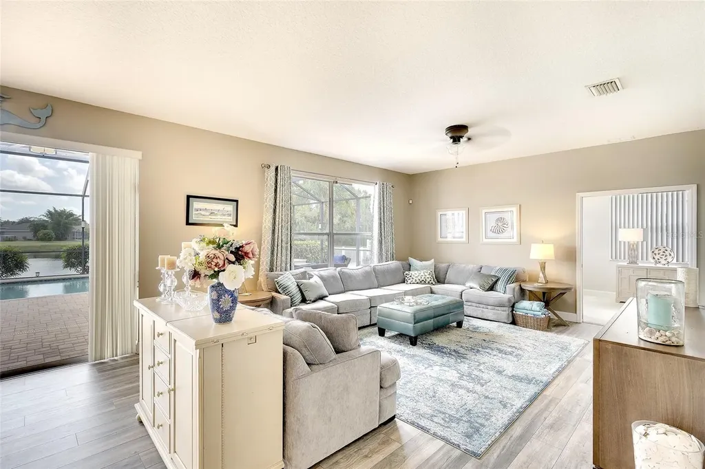 6153 41st Street E Bradenton FL 34203
