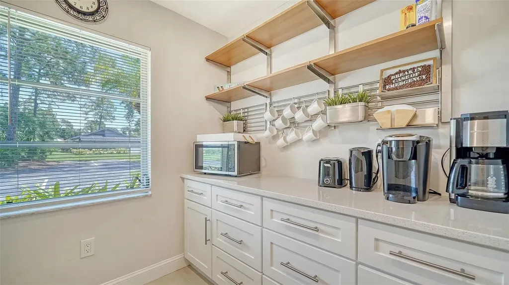 7820 Palm Aire Lane Sarasota FL 34243