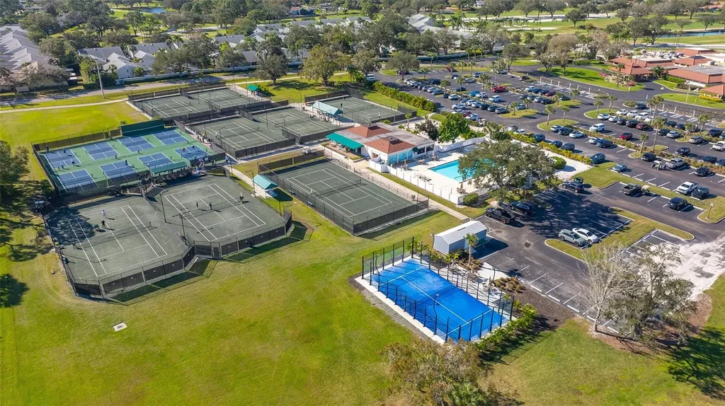 7820 Palm Aire Lane Sarasota FL 34243
