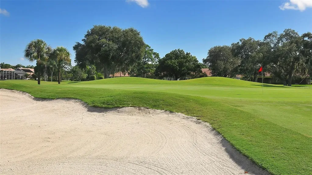 7820 Palm Aire Lane Sarasota FL 34243