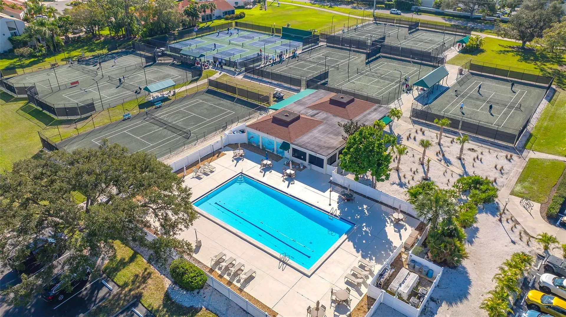 7820 Palm Aire Lane Sarasota FL 34243