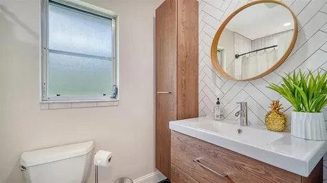 7820 Palm Aire Lane Sarasota FL 34243