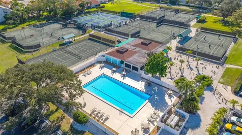7820 Palm Aire Lane Sarasota FL 34243