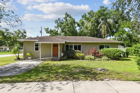 702 W Country Club Drive Tampa FL 33612
