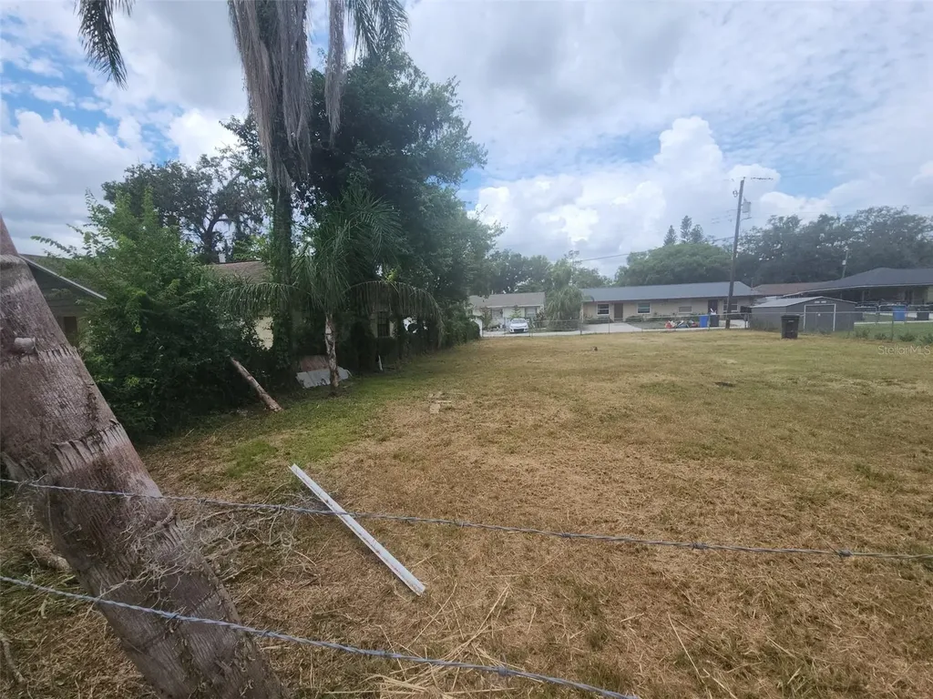 5232 Pine Street Seffner FL 33584
