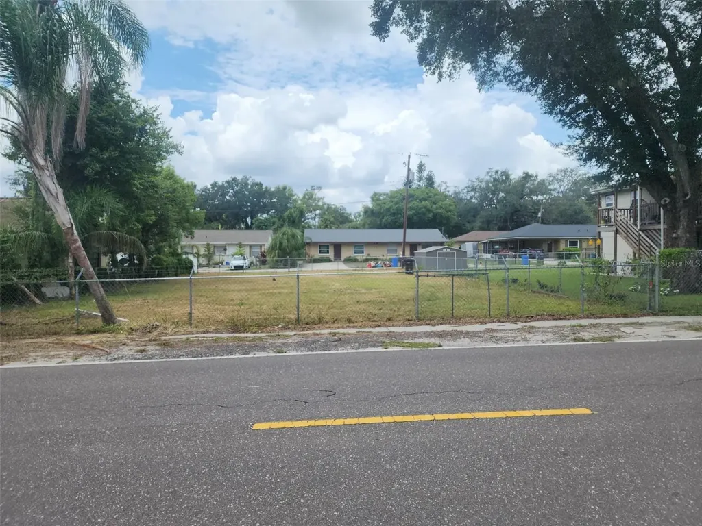 5232 Pine Street Seffner FL 33584