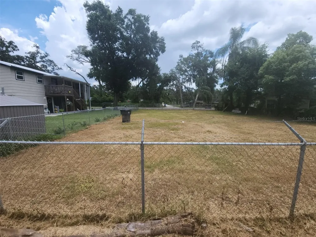 5232 Pine Street Seffner FL 33584