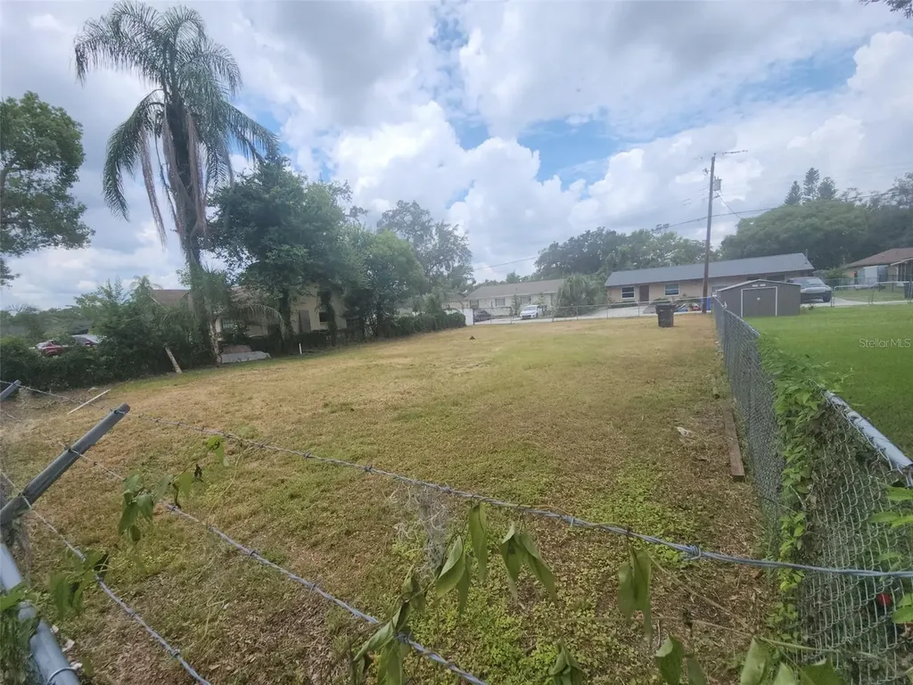 5232 Pine Street Seffner FL 33584