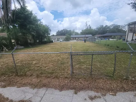 5232 Pine Street Seffner FL 33584